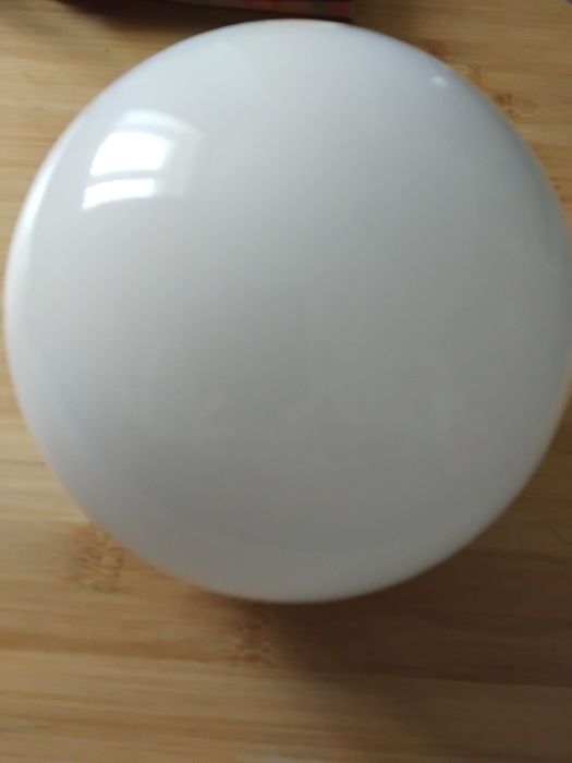 Sprzedam klosz biała kula