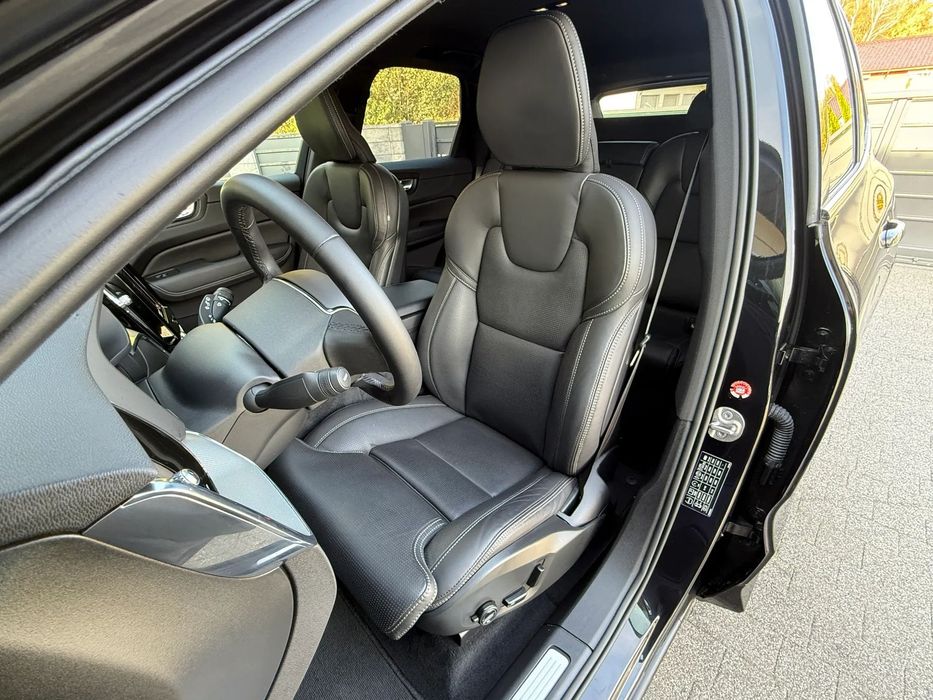 Volvo XC 60 F-VAT 23% B4 AWD 197 KM Totalny Full Geartronic RDesign