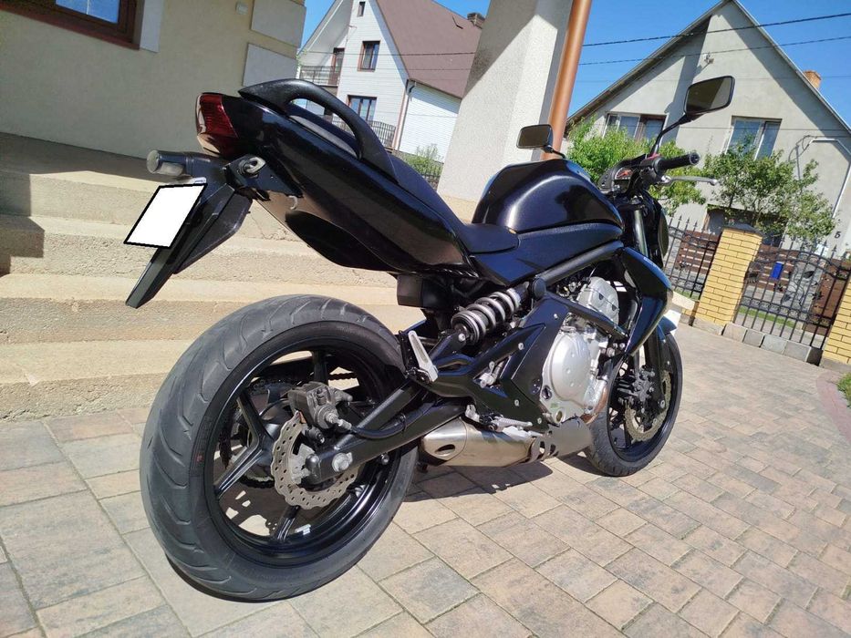 Kawasaki ER6, rok 2008