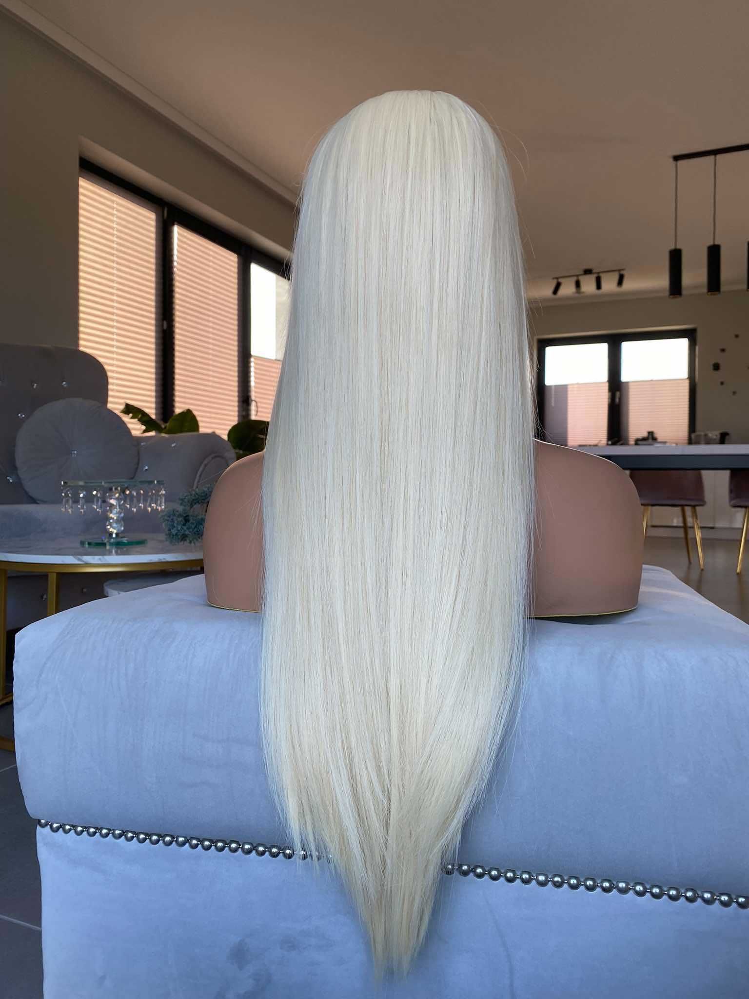 Peruka blond 613 70 cm