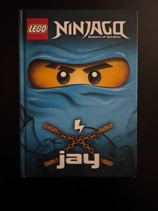Livros NINJAGO - Capa Dura
