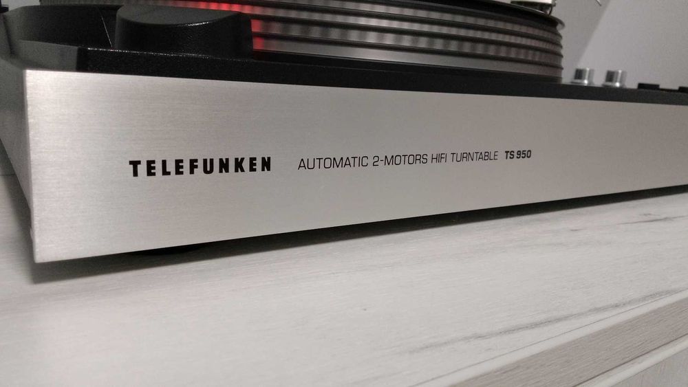 Вініловий HiFi програвач Telefunken TS 950. Прямий привід, 2 двигуни