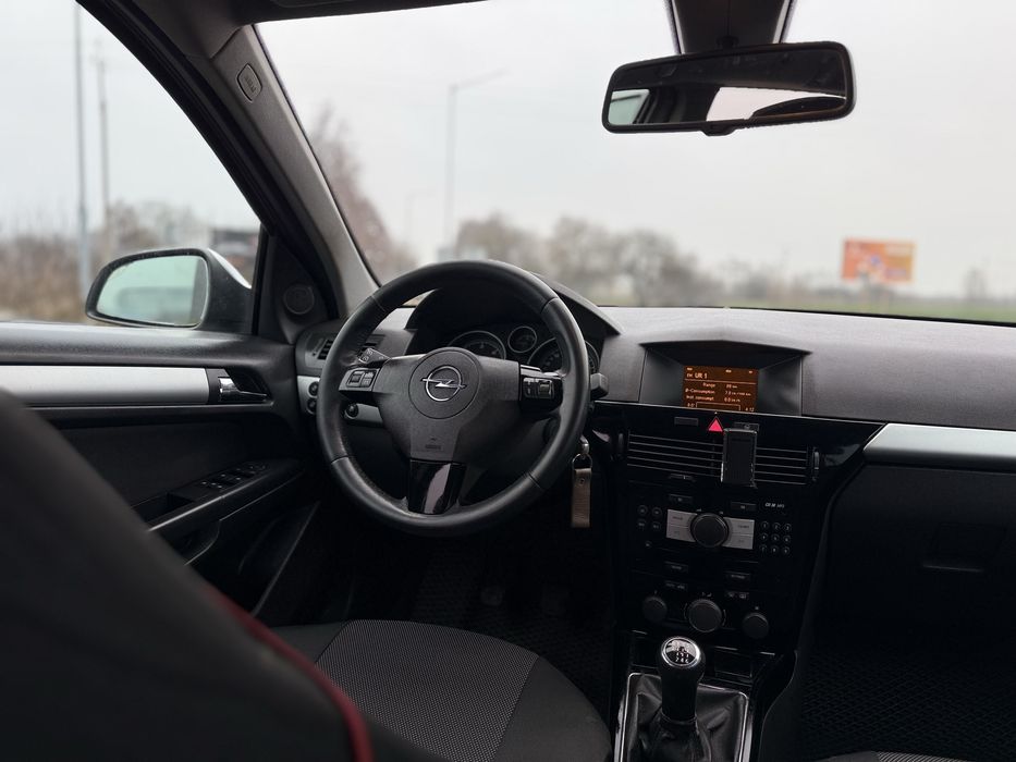 Продам Opel Astra H Дизель 1.9. 2010рік