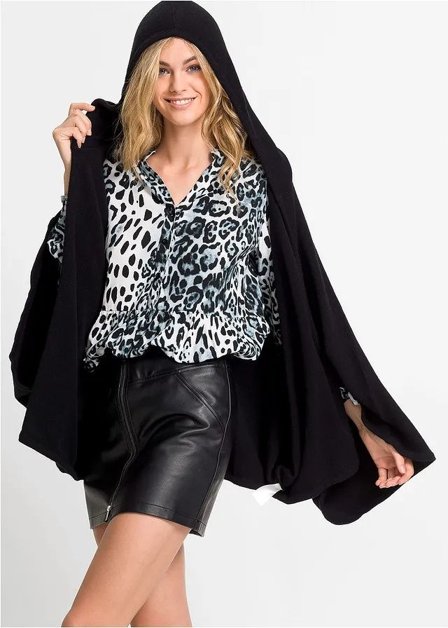 B.P.C sweter czarny bez zapięcia oversize z kapturem krótki 44/46.