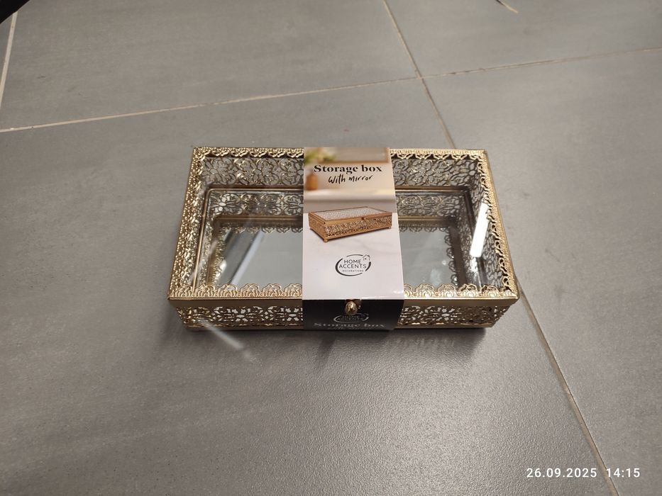 Nowa złota szkatułka organizer na biżuterię