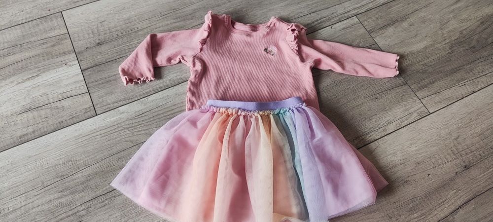 Zestaw ubrań dla dziewczynki 80 cm