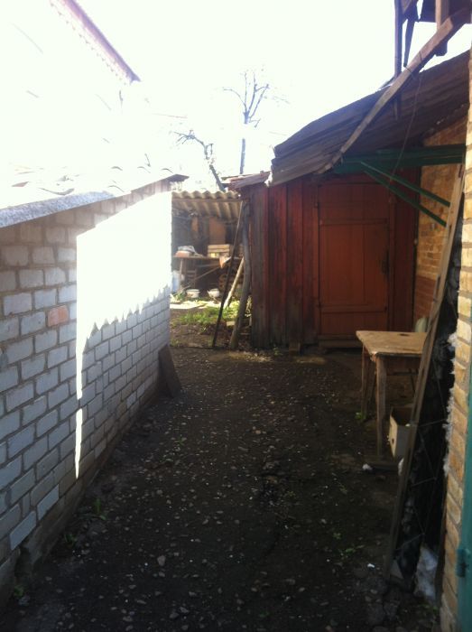 Сдам кирпичный  дом на  Яколевке. Газовое  и  пе