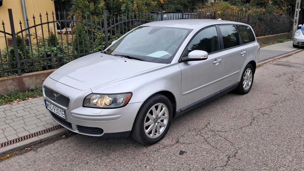 Volvo v50 2,0 benzyna ,klima ok ,super stan. Hak.2x koła