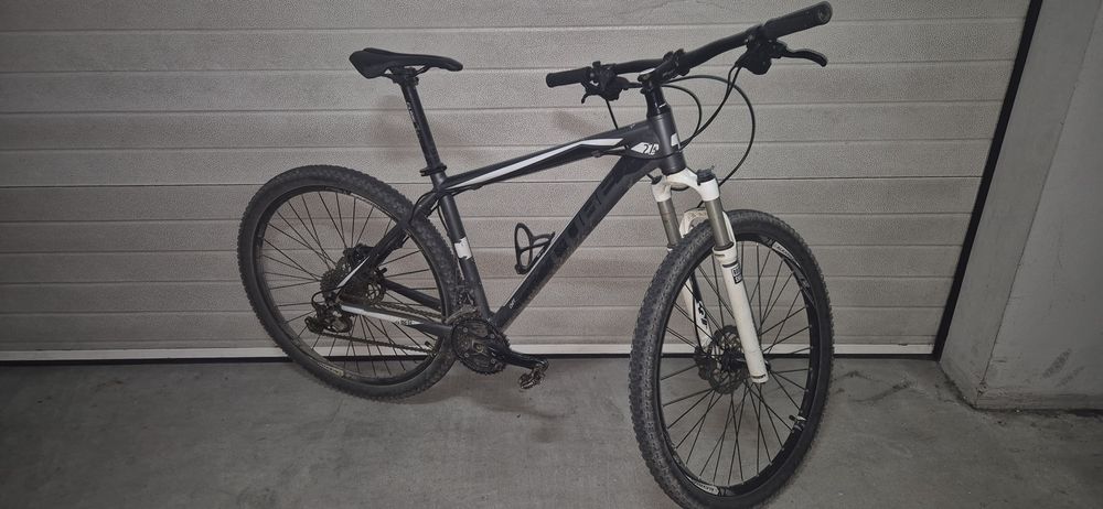 BTT Cube 27,5 tamanho M