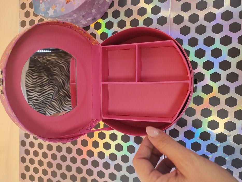 Szkatułka na biżuterię dla dziewczynki