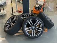 Jantes Originais e Pneus BMW Série 8
