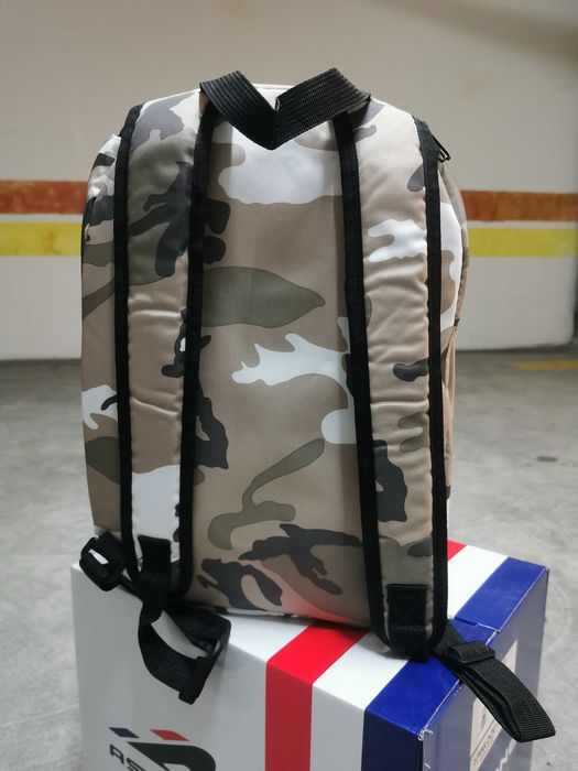 Mochila Camuflada para Transporte Capacete Ls2 ( NOVA )