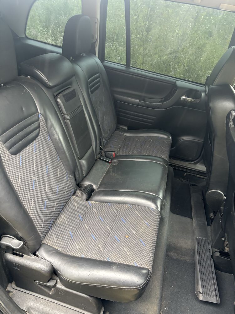 Fotele recaro opel zafira opc 3rzedy