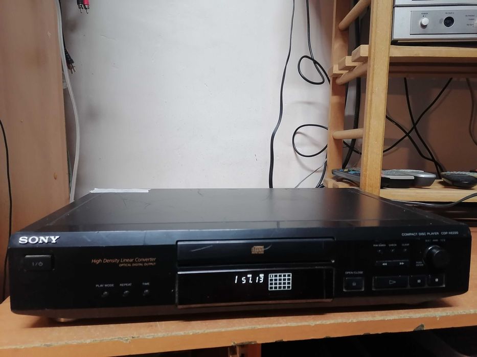 Odtwarzacz CD Sony CDP-XE220
