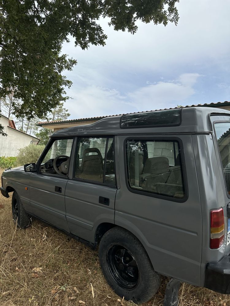 Land Rover Discovery – Entra na lama com classe e sai com histórias”
