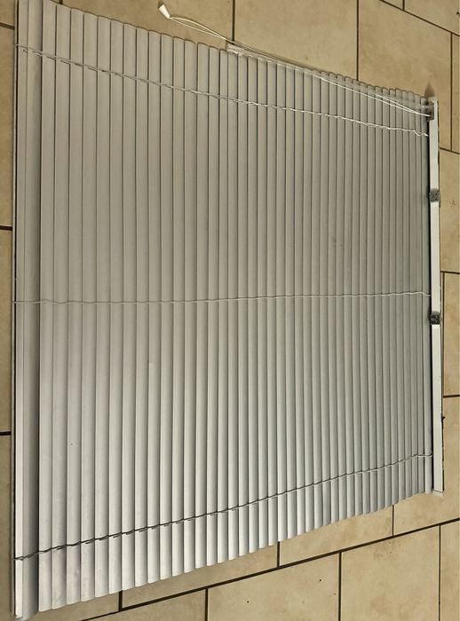 Żaluzje srebrne chrom