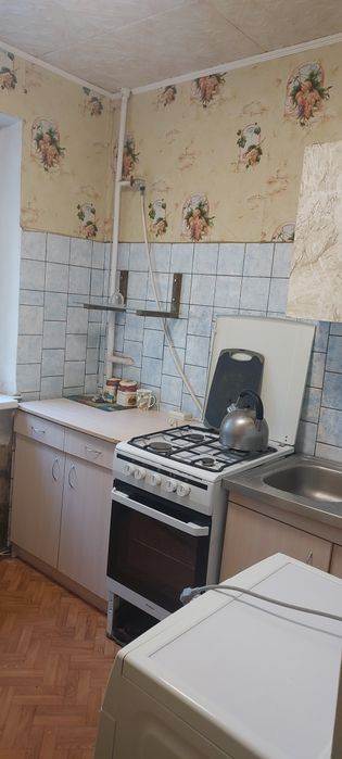 Довгострокова оренда 2-ух кімнатна кв біля метро Дворец Спорта