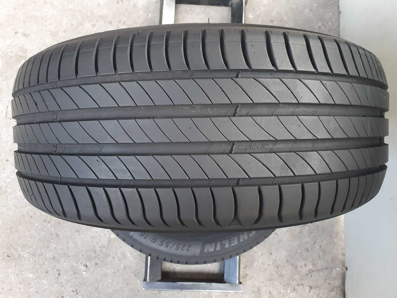 2x Michelin Primacy 4  245/45r17  6mm 2022r
