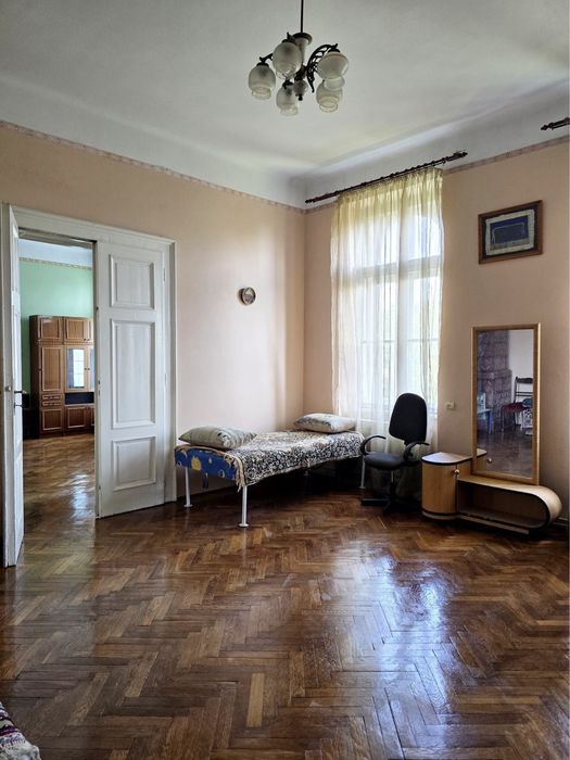 ЦЕНТР! Здам 2х кімнатну, р-н РЕЗИДЕНЦІЇ ЧНУ, МІСЦЕ ПІД АВТО, газ котел