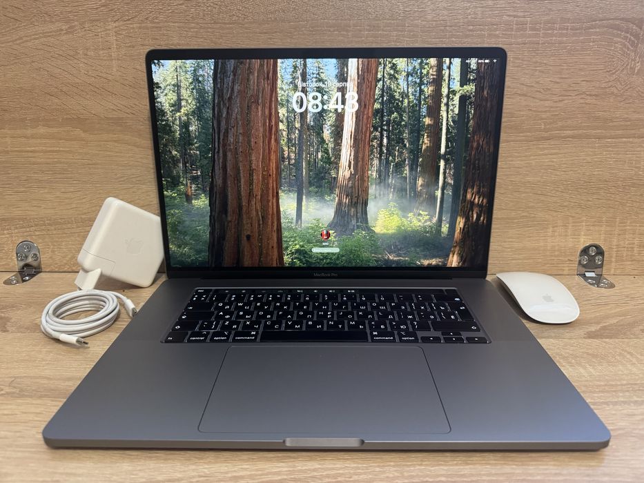 Apple MacBook Pro 16 (A2141) 16″ i7-9750H, 16Gb RAM, 512Gb SSD, 2021р