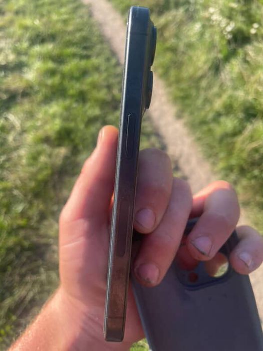 Продам iphone 15 pro