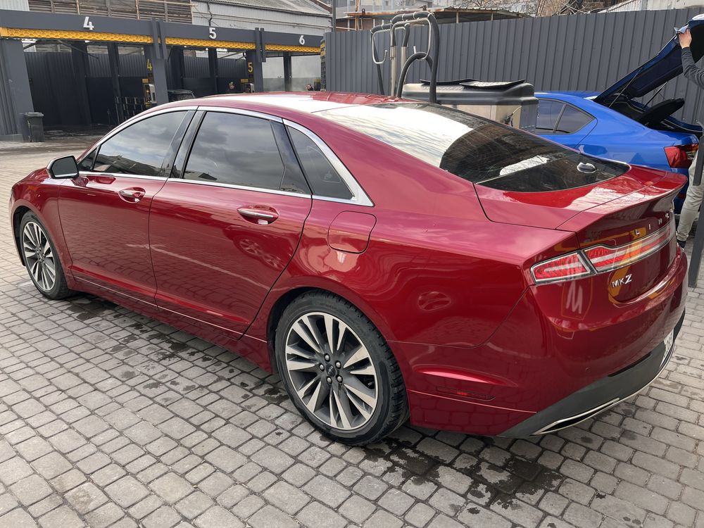 Lincoln MKZ 2.0 t. Reserve 2017