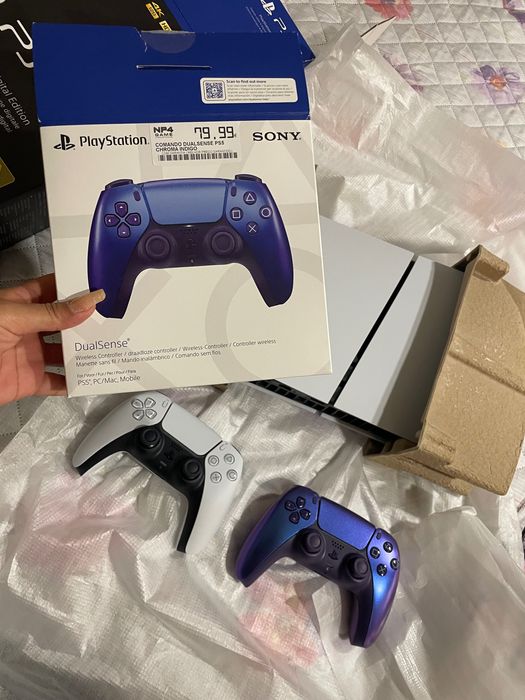 playstation 5 com 2 controles