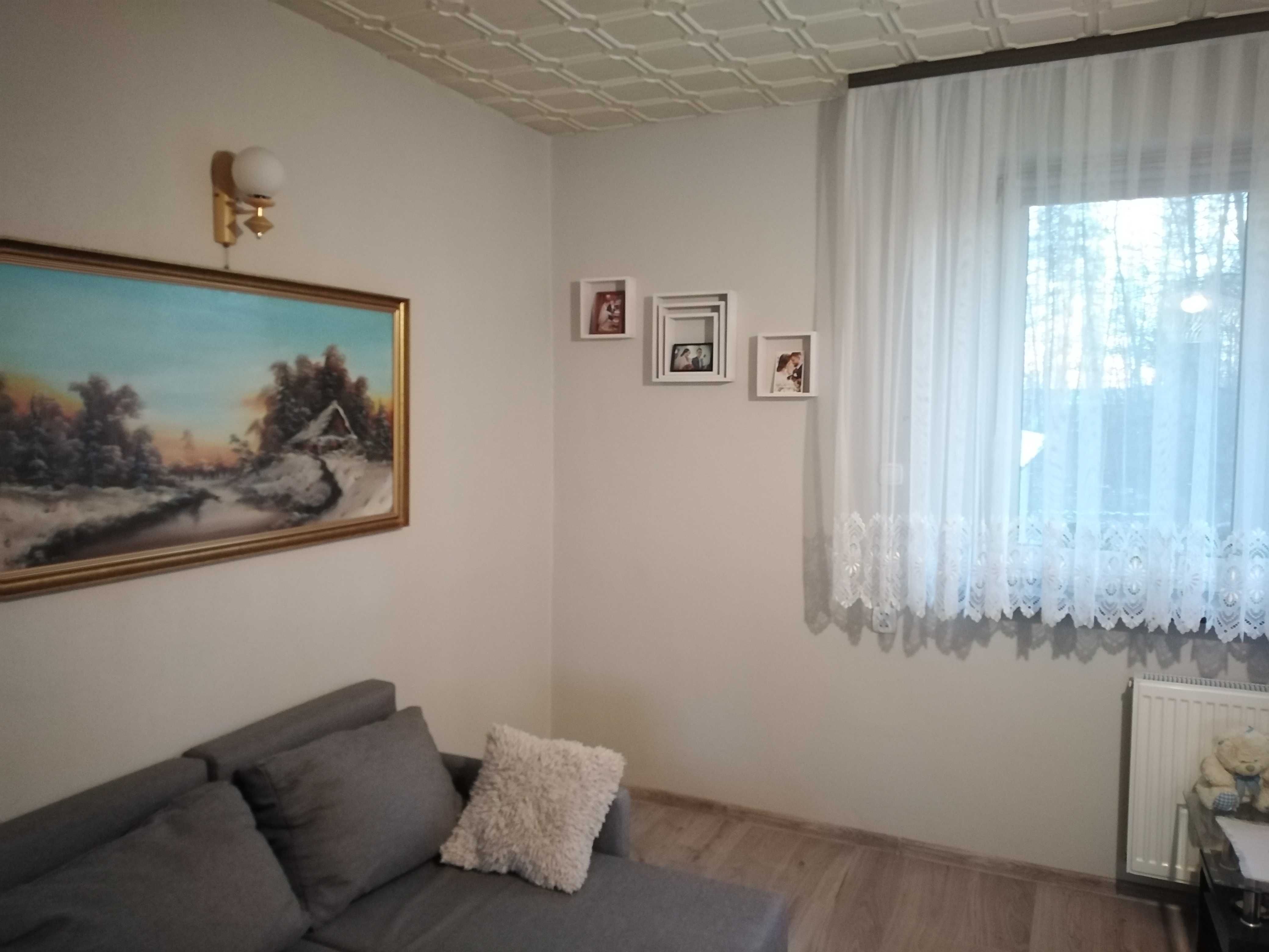 Półka wisząca ozdobna drewniana