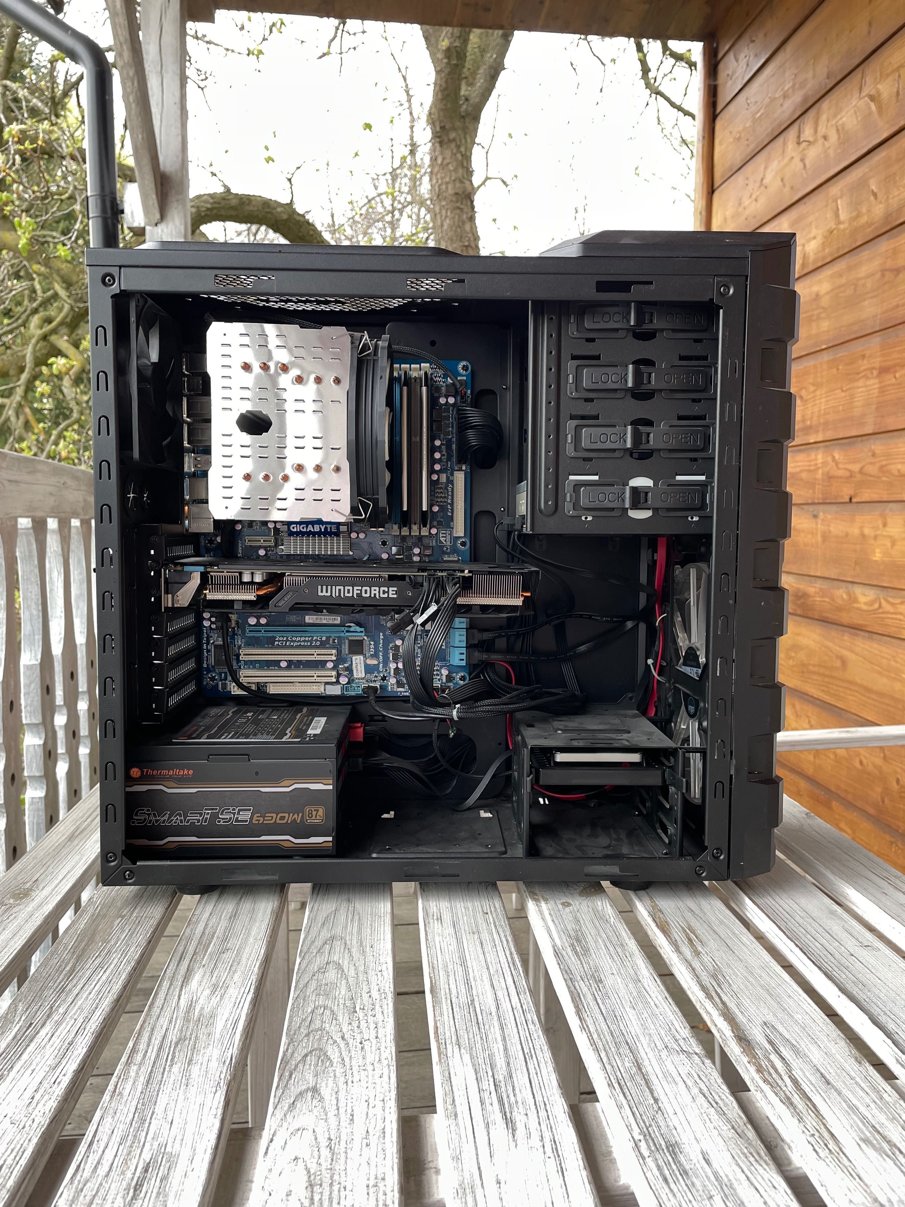 Komputer PC AMD Phenom II X4 955 3.2GHz / 16GB / GTX 960 4GB / SSD 1TB