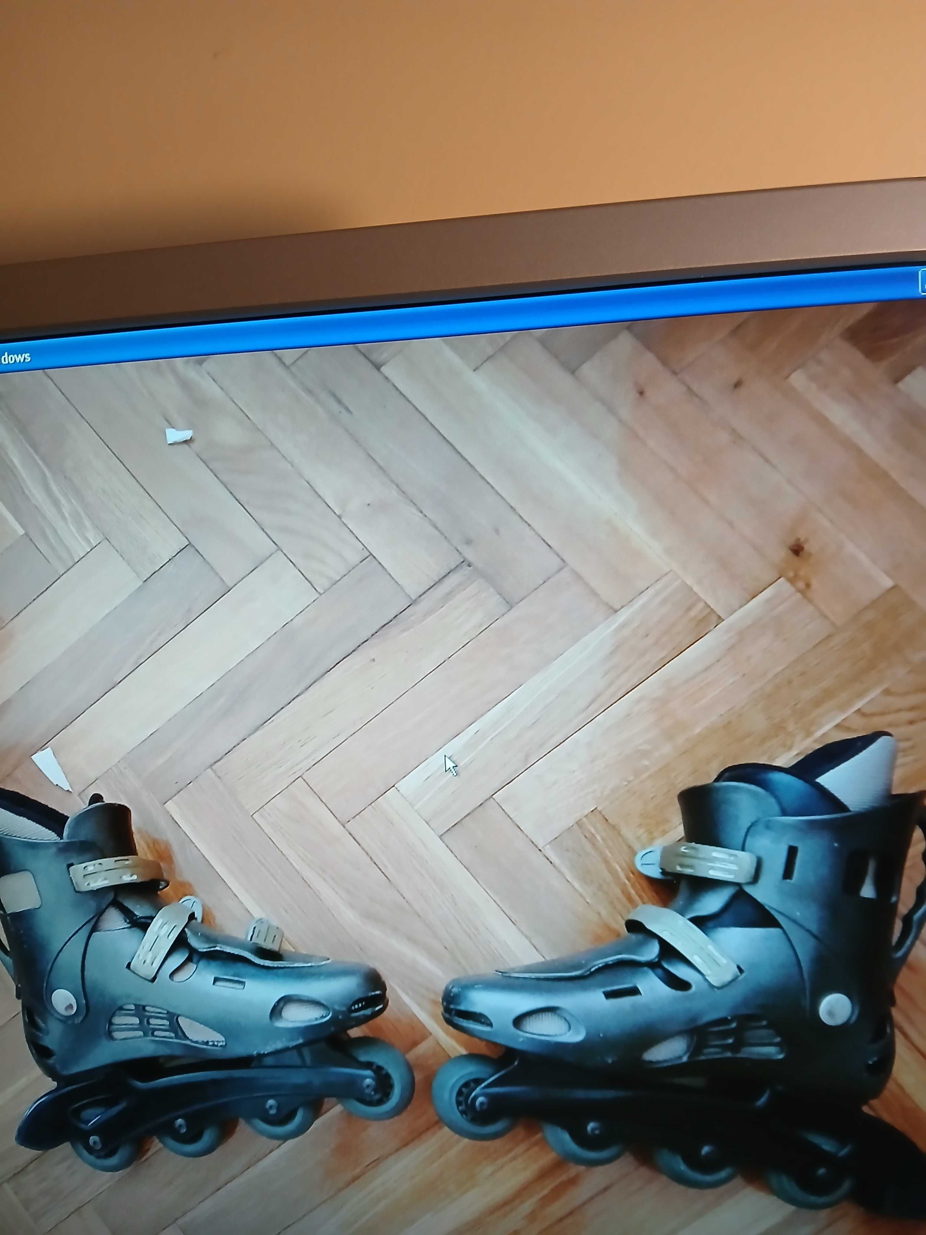 Vendo 1 par de patins em linha