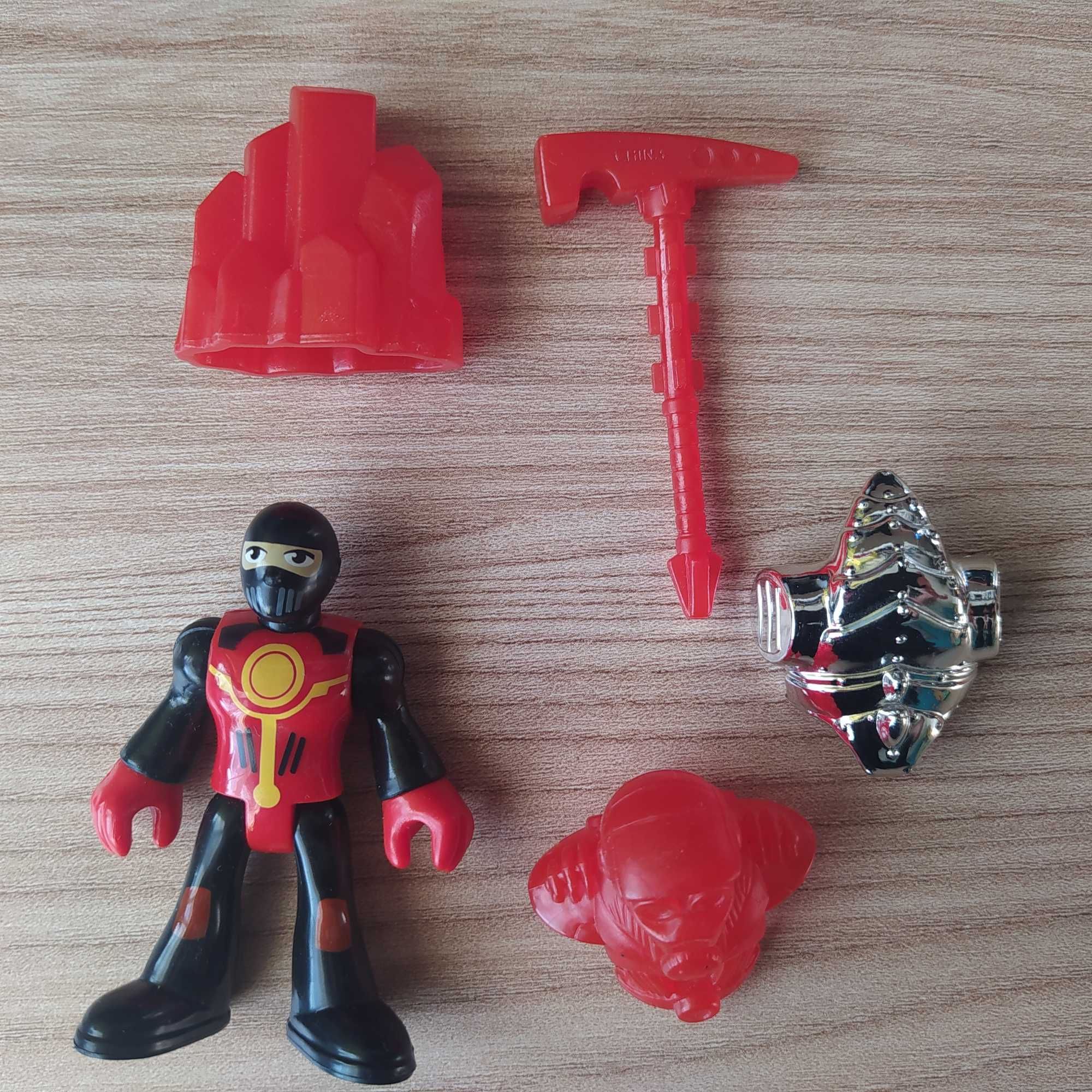 Imaginext, raptor z wyposażeniem, Fisher Price