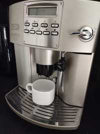 Ekspres do kawy DeLonghi Magnifica Rapid cappuccino