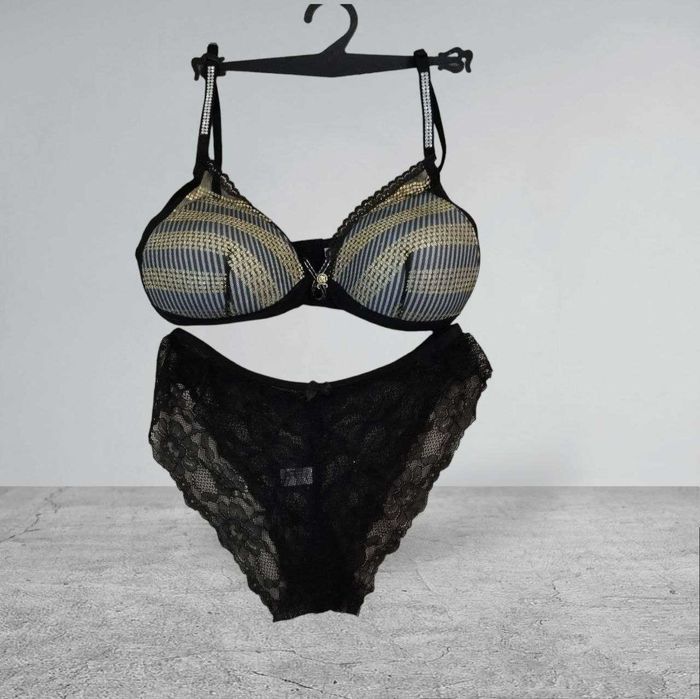 Жіночий комплект нижньої білизни Sistina, Турречина