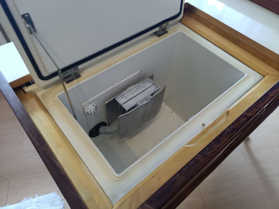 Barek lodówka ludwikowska