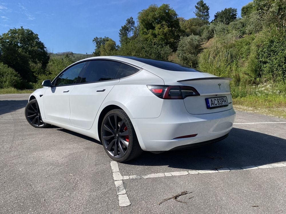 Tesla model 3 performance iva dedutivel