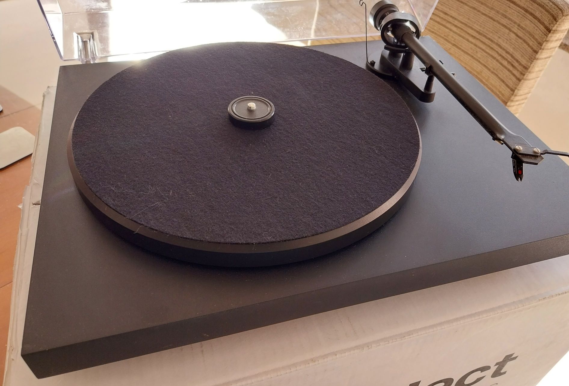 Pro-ject Debut III +ortofon OM