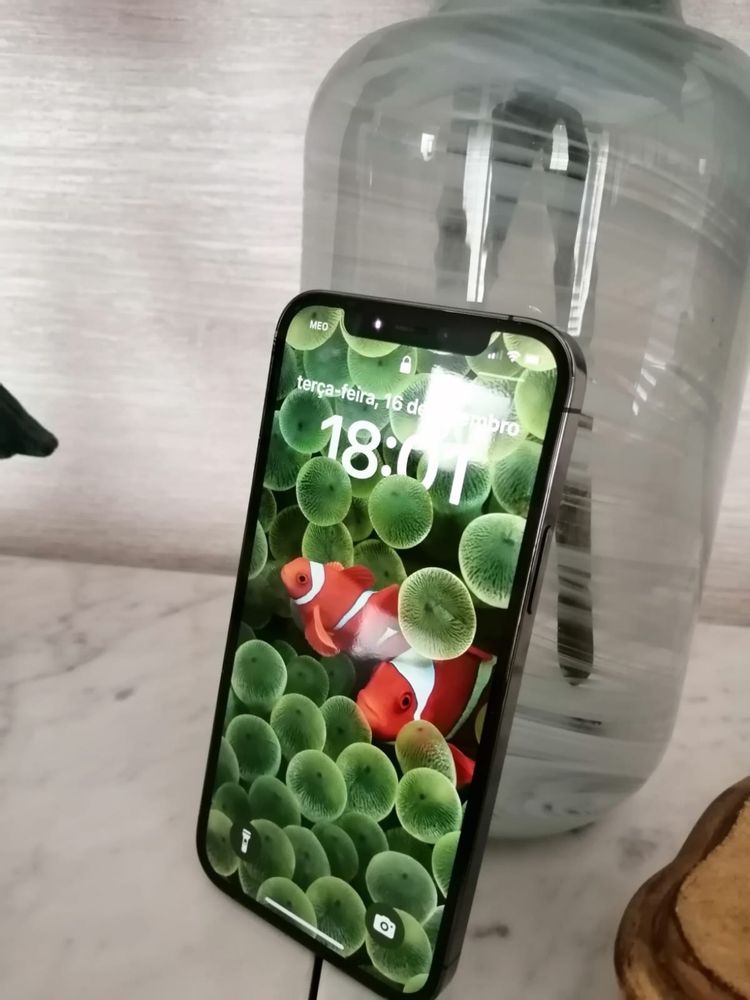 Iphone 12 Pro 128G com 76% de Bateria