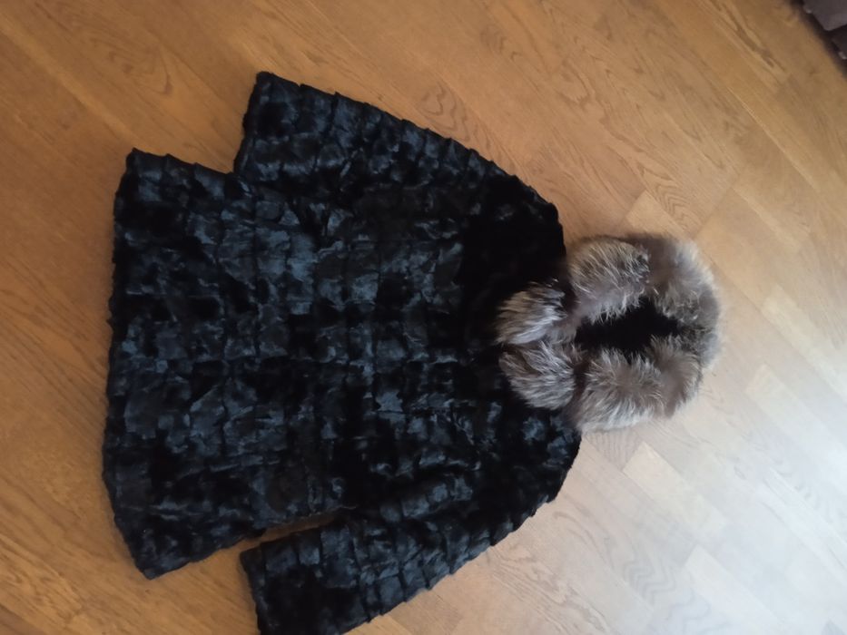 Шуба норкова з чорнобуркою