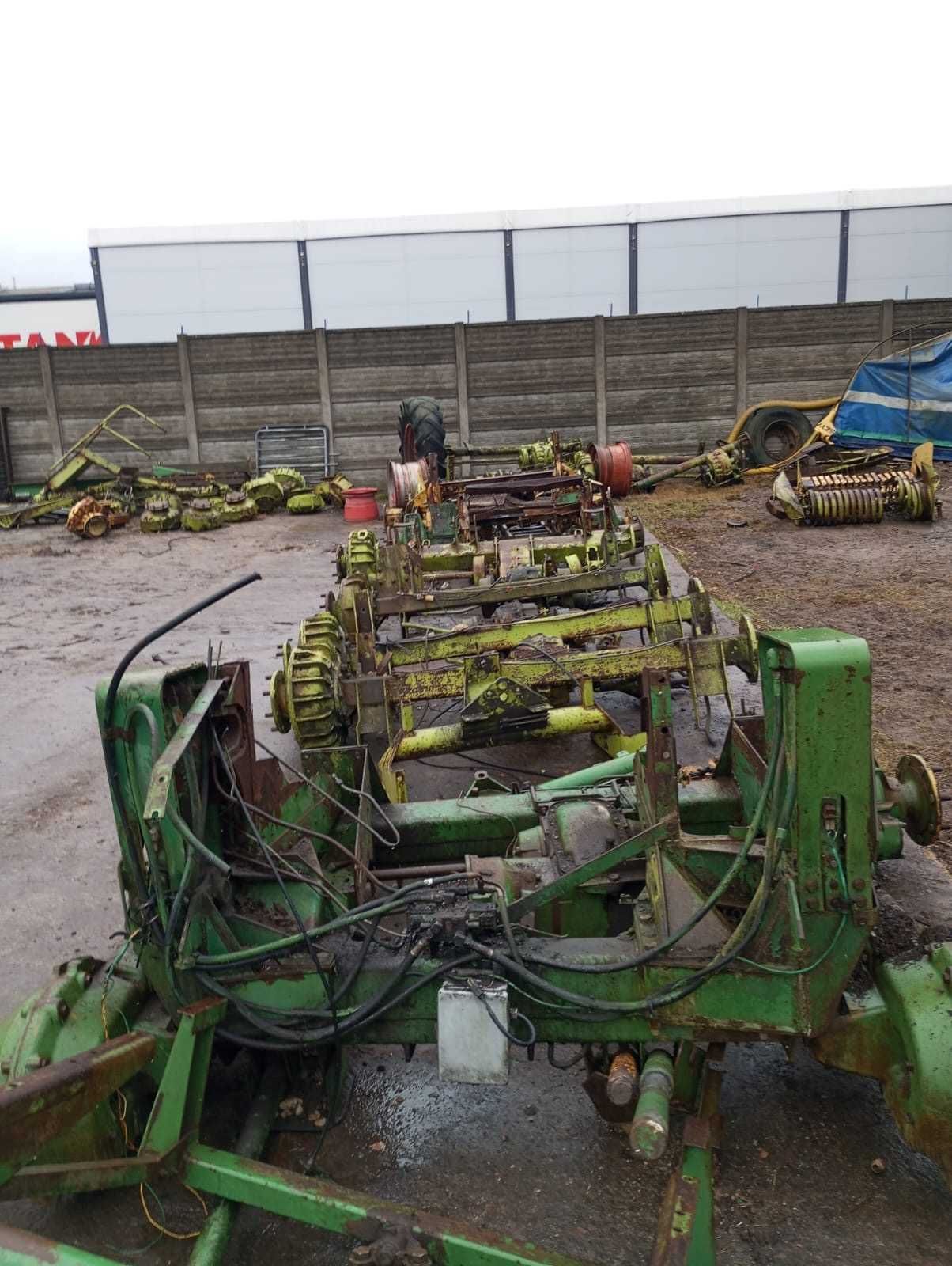 wał młócący, cep, odrzutnik Claas Dominator , Mercator, John Deere