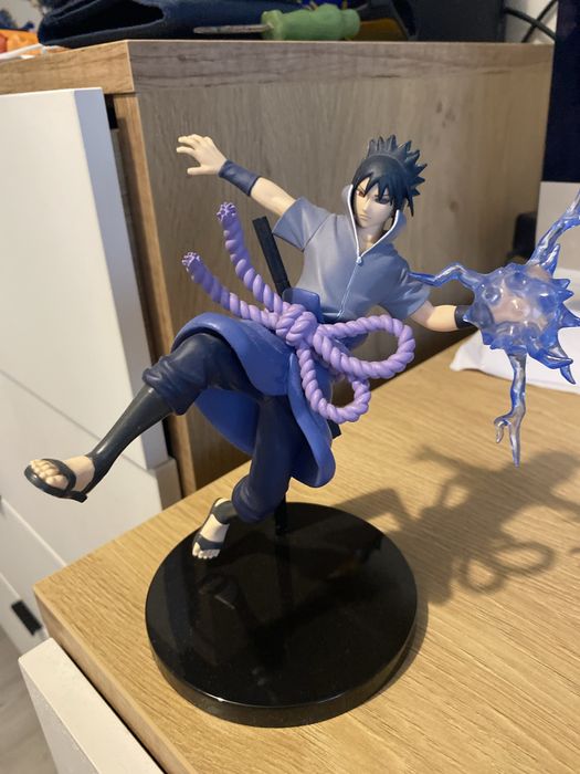 Figurka sasuke z naruto