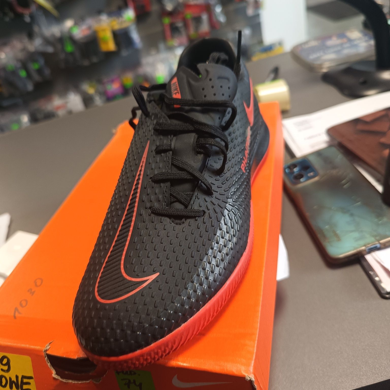 Buty Nike 39 halowe