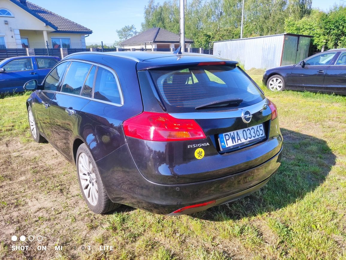 Opel Insignia benzyna gaz mały przebieg  super stan