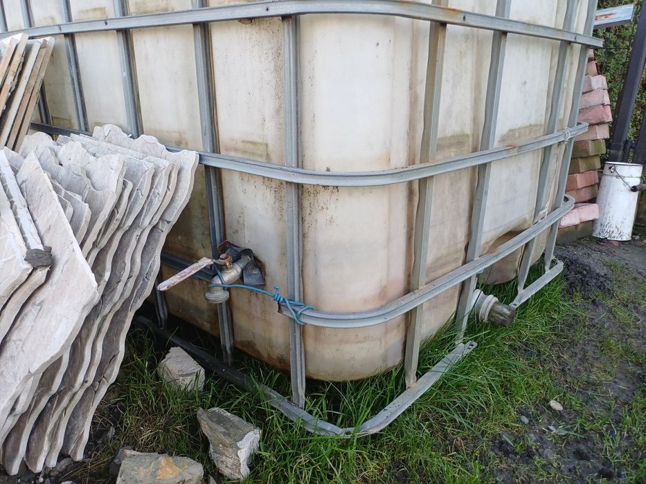 Mauzer 1000 l.  Transport