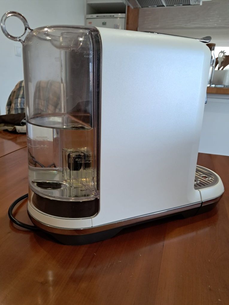 Máquina Café Nexpresso Creatista Plus Sea Salt