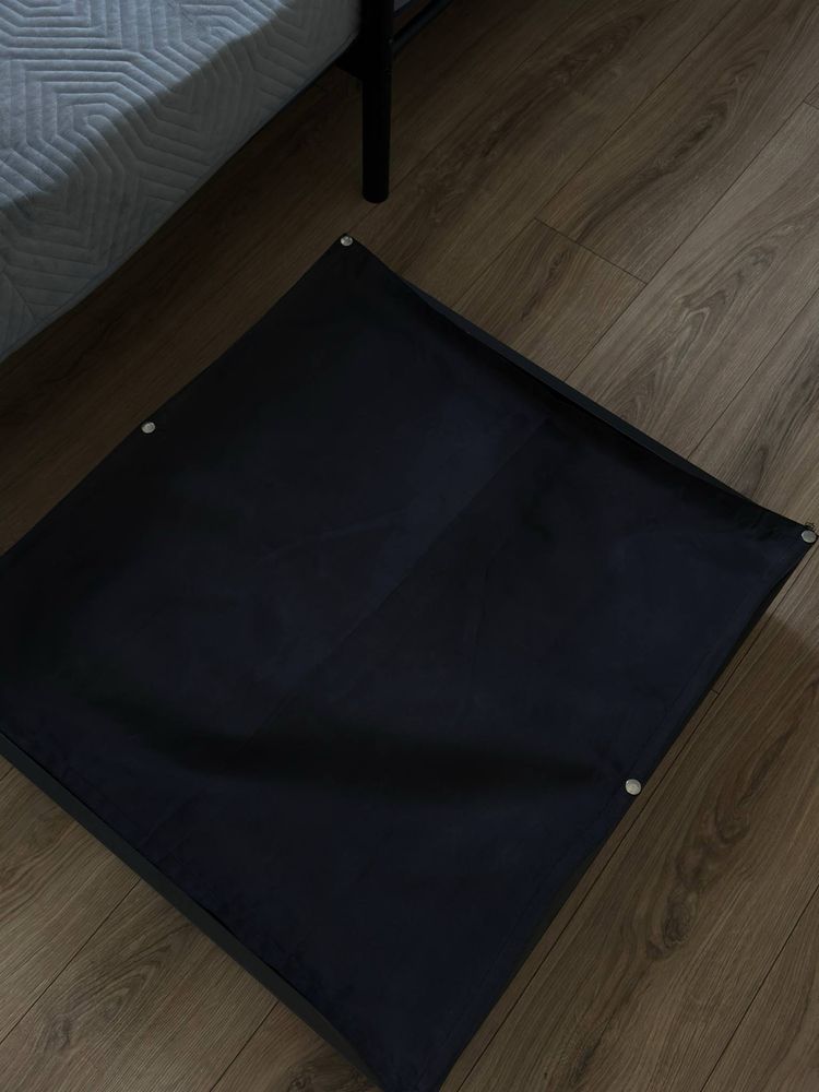 Łóżko leżanka sofa + dwa pudelka czarna metalowa Fyresdal Ikea