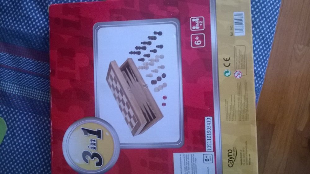 jogo 3 em 1, para 2 pessoas, idade acima dos 6 anos