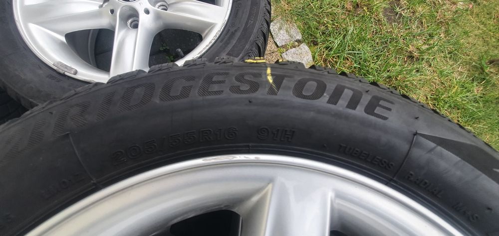 Felgi aluminiowe opony zimowymi R16 BMW E