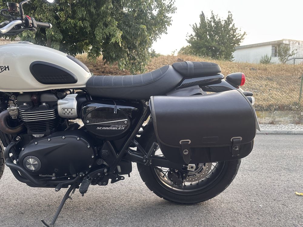 Triumph scrambler 900