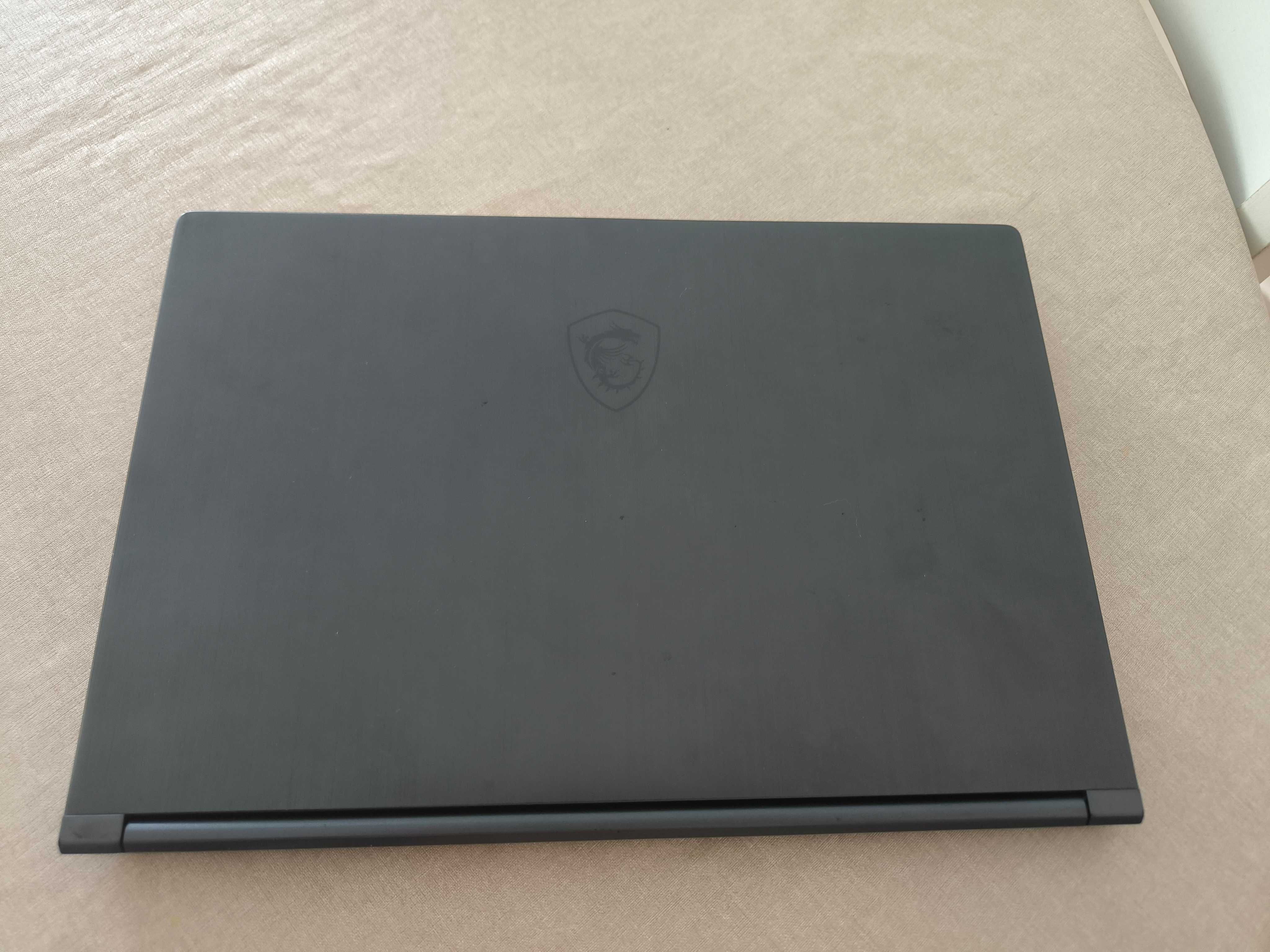 Portátil Gaming MSI Modern 14