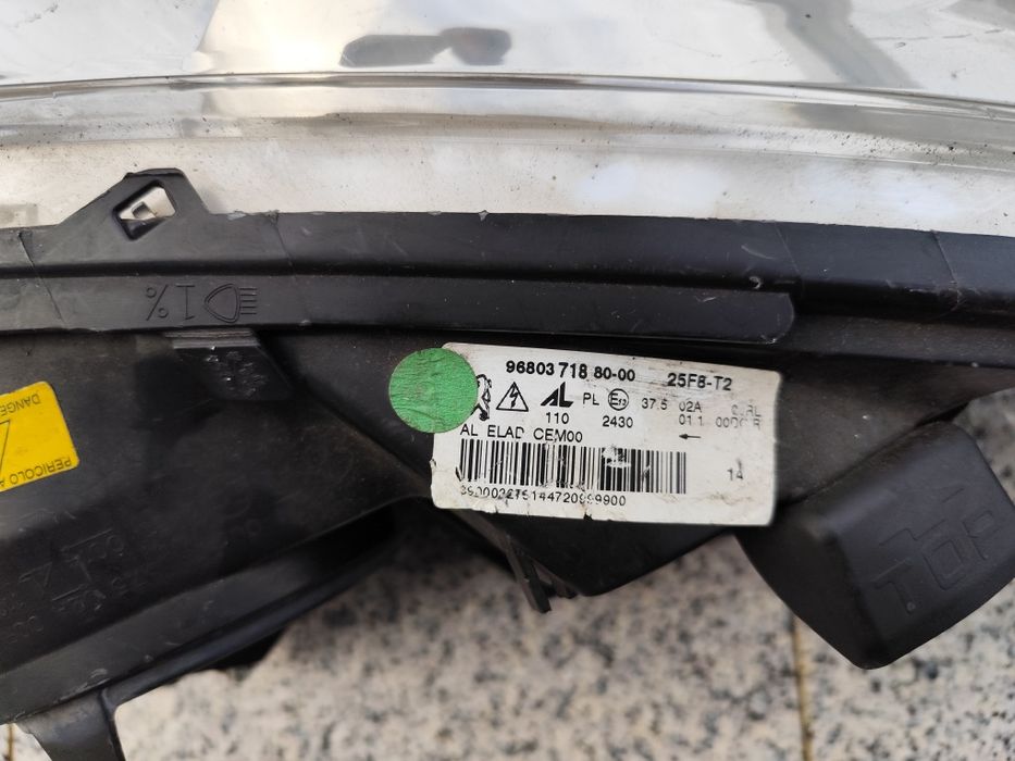 Óticas xénon Peugeot 308